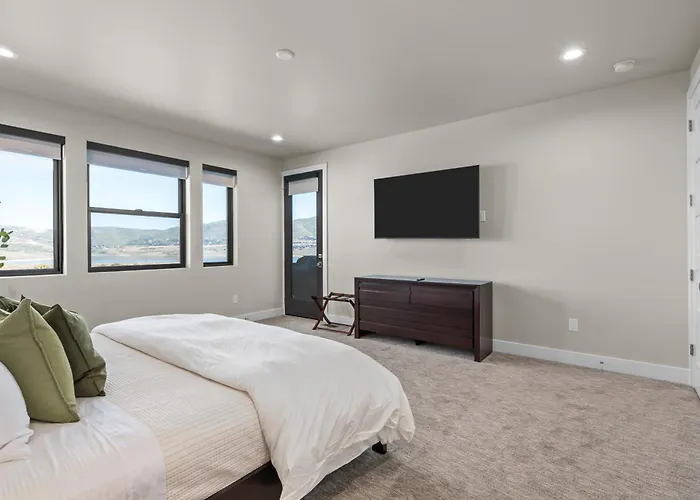 New East Deer Valley, 1 Min, 994 New Luxury 5Br Twin House, Hot Tub, Lake View, Park City 10 Min