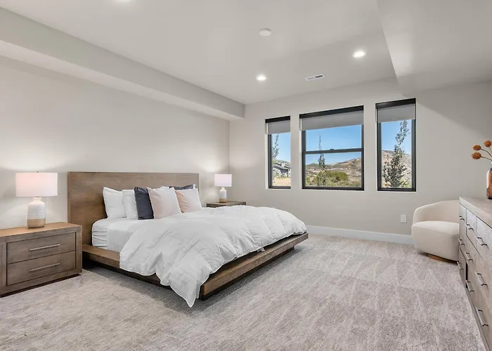 New East Deer Valley, 1 Min, 994 New Luxury 5Br Twin House, Hot Tub, Lake View, Park City 10 Min