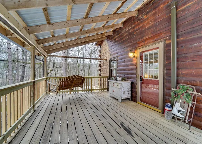 Family-Friendly Tyrone Cabin W/ Deck Near Hiking