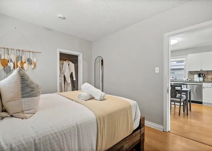 Sylvan Lake Nook Family-Friendly And Close To Beach