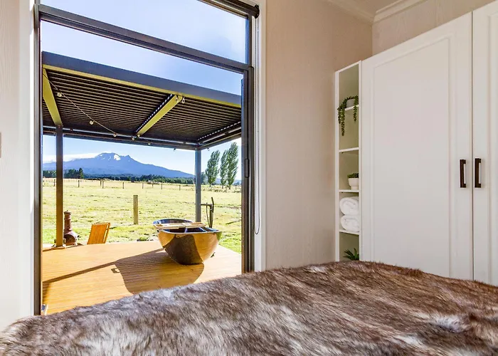 Mangateitei Views - Rangataua Tiny Home