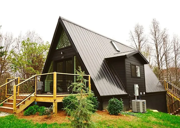 The Coop New A-Frame Hot Tub, Fire Pit, Loft