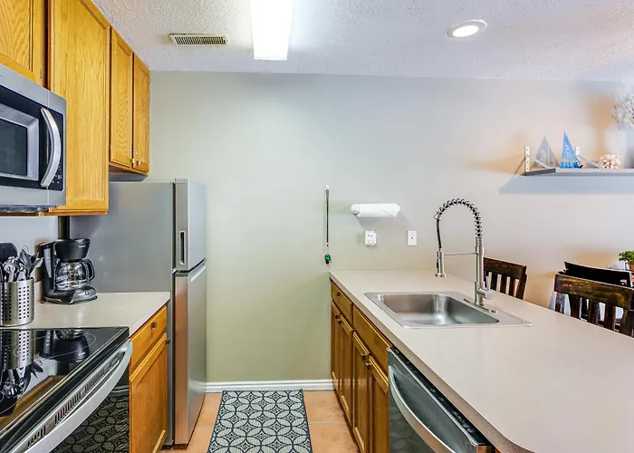 Garden City Condo W/ Pool Access By Bear Lake!