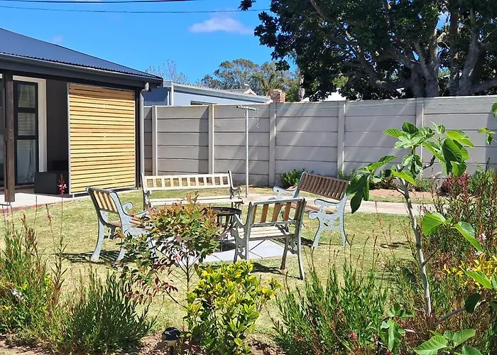 Modern 3 Bedroom In The Heart Of Pe