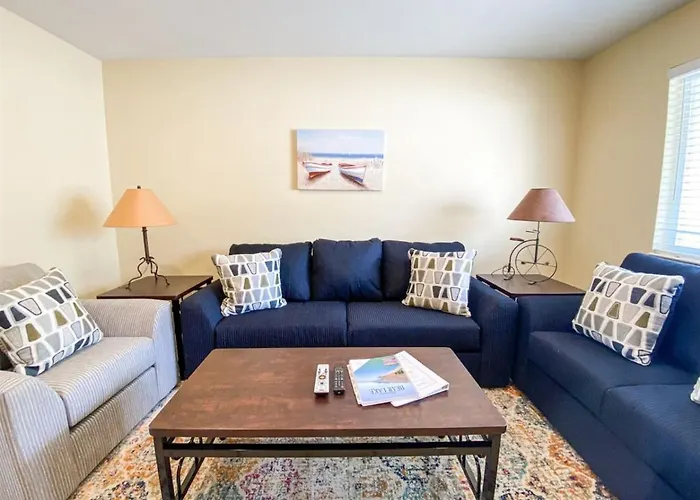 Lake View Condo 890 2