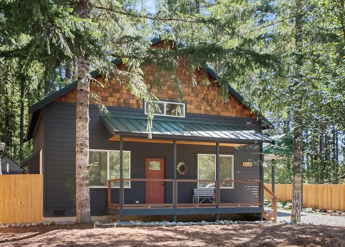 Perch - Cozy Pines