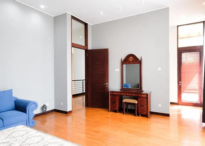 Spacious Pine Forest Villa For Max 15