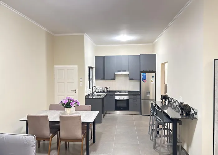 Starlet Holiday Home