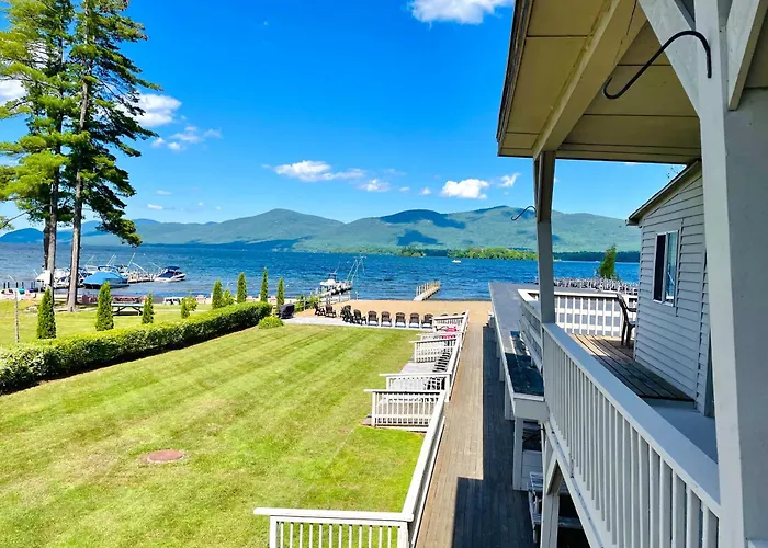 Waters Edge Lodge