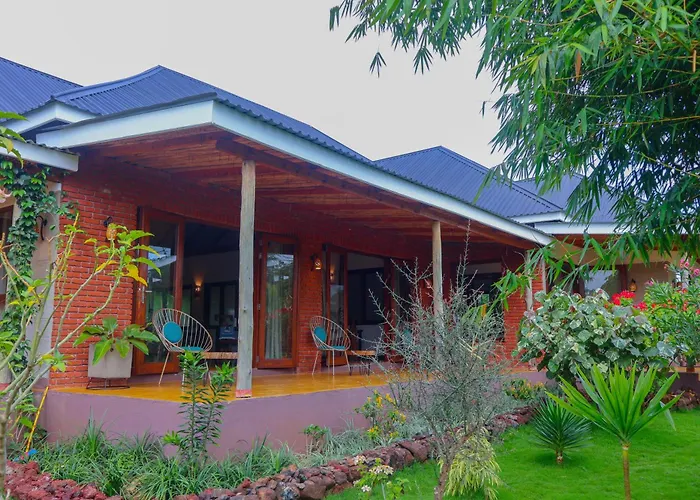 Moonbow Lodge
