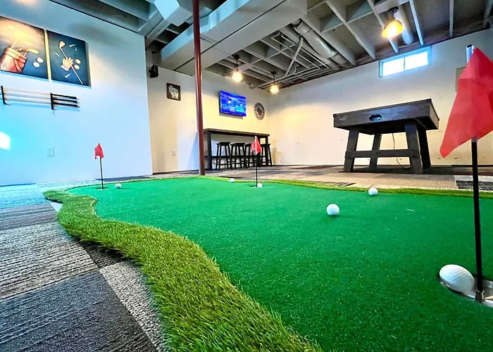Valley View Home With Game Room, & Exclusive Beach & Pool Access