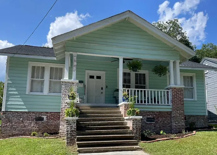 Sparkle City Cottage