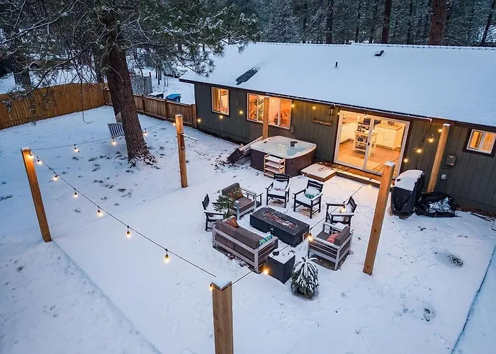 Hot Tub, Fire Pit, Dog Friendly