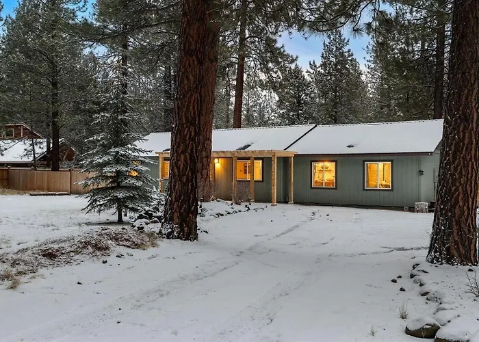 Hot Tub, Fire Pit, Dog Friendly