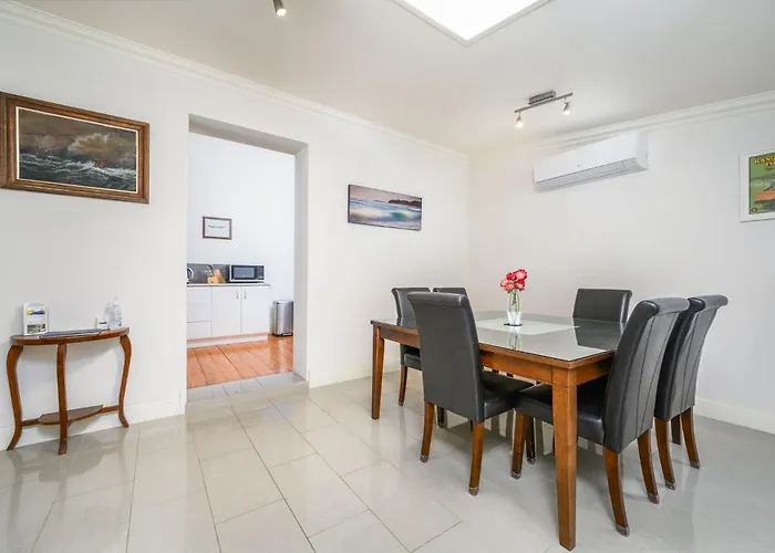 Armadale House - Kingscote