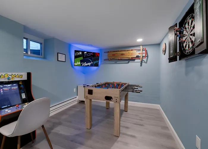 Lakeview! - Close To Skiing - Includes Firepit & Game Room!