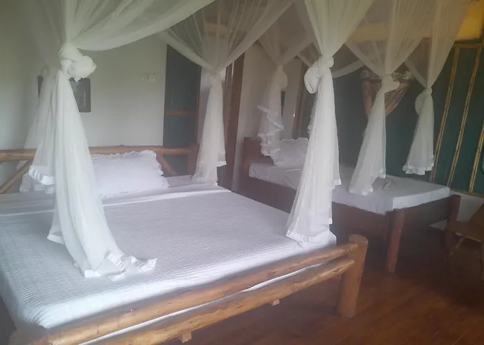 Entale Safari Camp Queen Elizabeth National Park