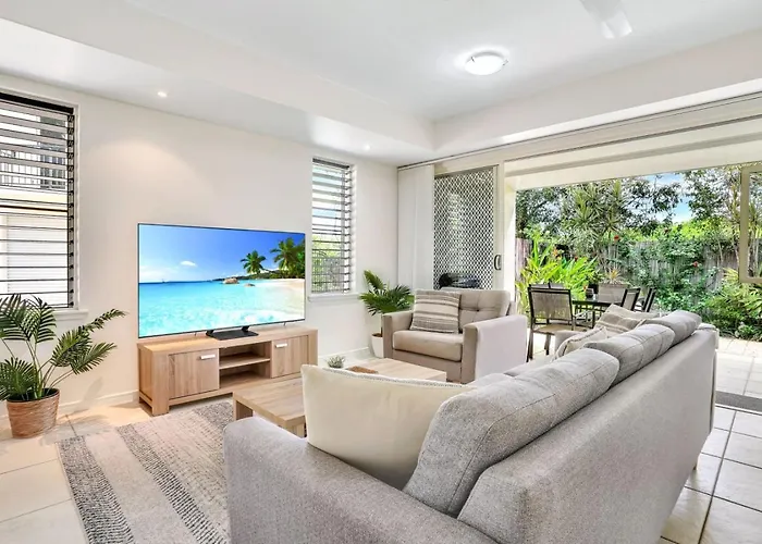 Cosmo 14 Cairns Stay