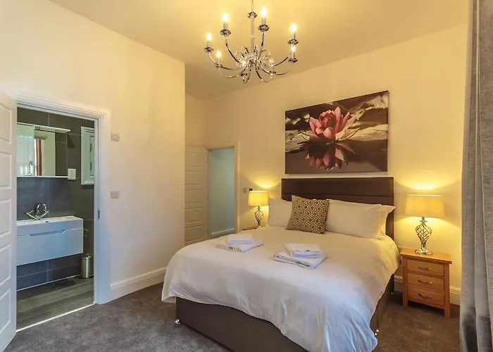 3 Bed - The Regency Suite By Pureserviced