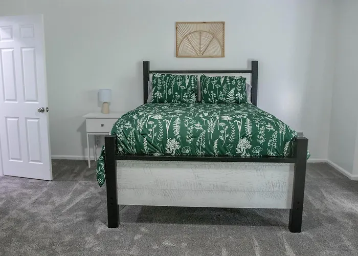 3Br 3 Bath Home With Hot Tub Next To Cave Run Lake