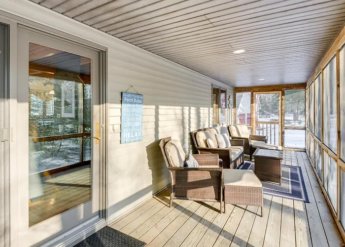 Hot Tub & Boat Dock: Waterfront Maine Retreat!