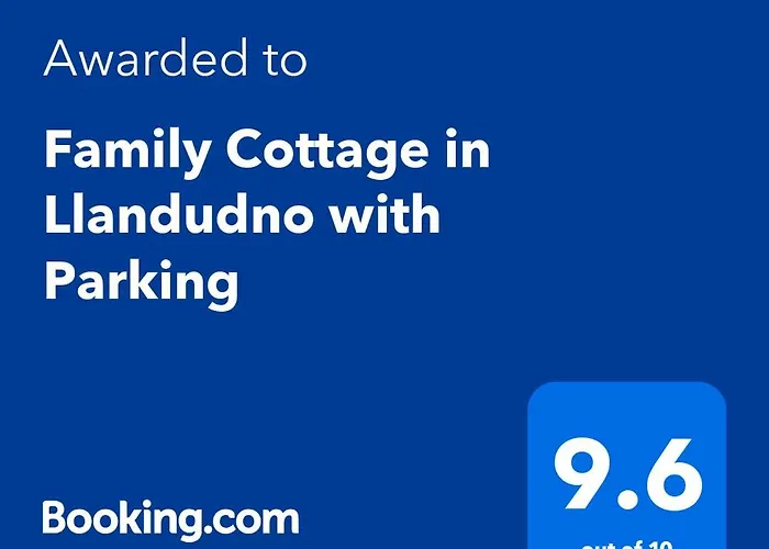 Family Cottage In Llandudno With Parking