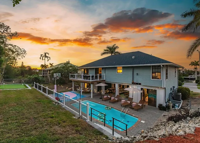 Casa Marco - Heated Pool, Game Room, Mini Golf