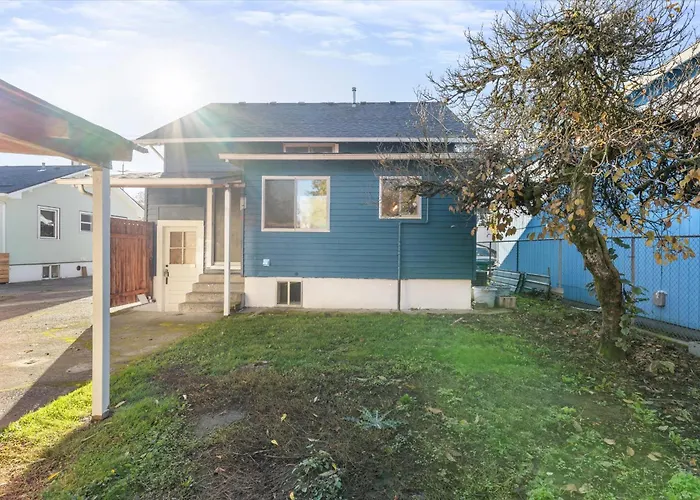 Rose City House