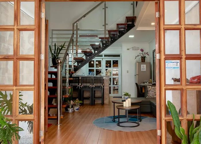 Strata Homes- Luxurious 2- Storey Townhouse