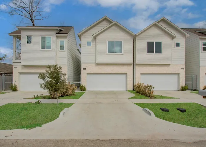 Luxe Family Stay Near Nrg Game & Rodeo