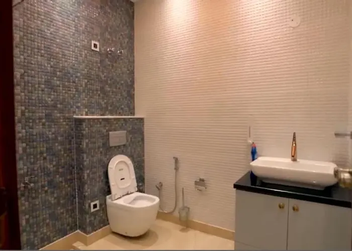 Host My Journey Luxury Homes