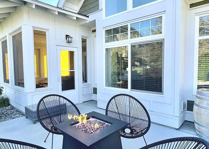 Sandy Beach Sauvignon Cottage - Osoyoos Escapade 3Bd-2Bt