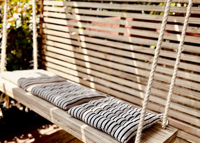 J Bay Surf Villa