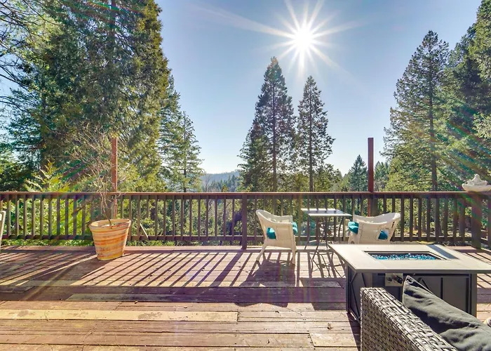 Serene Nevada City Cabin: 4 Mi To Scotts Flat Lake