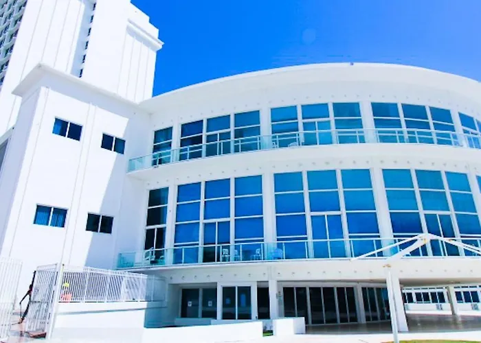 Castle L1 Double-Loft Condo With Beach Access, Pool, Tennis And Free Parking!