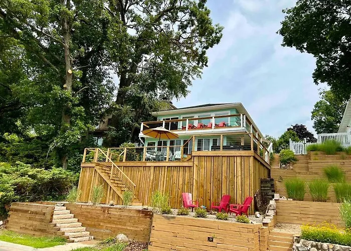 Unclelarry'S Lake Place, Sleeps 10 & Hot Tub