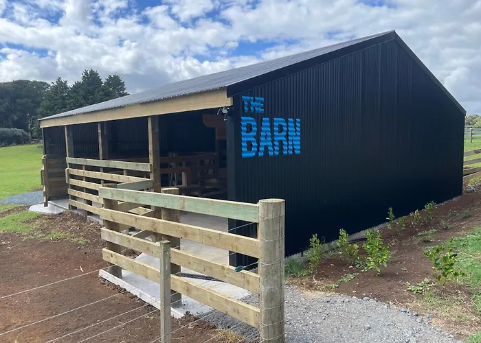 Highlander Farmstay - Cabins