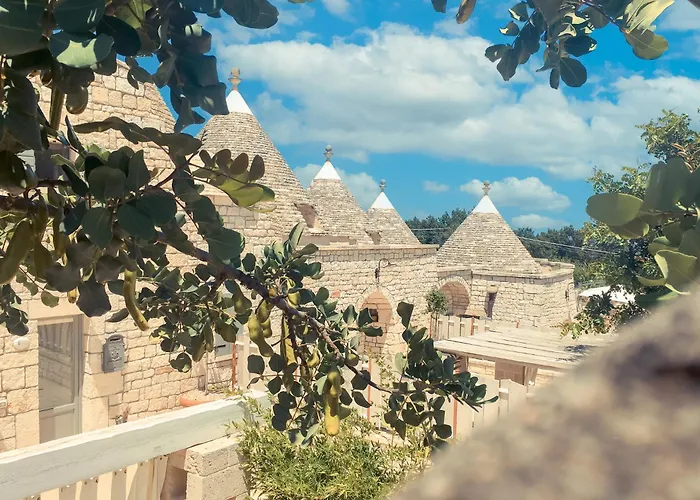 Navolte Trulli con Piscina&Relax a Locorotondo