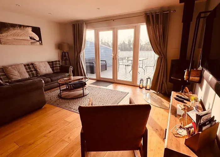 Cotswolds Lakeside Lodge - Nesbitt'S Nest