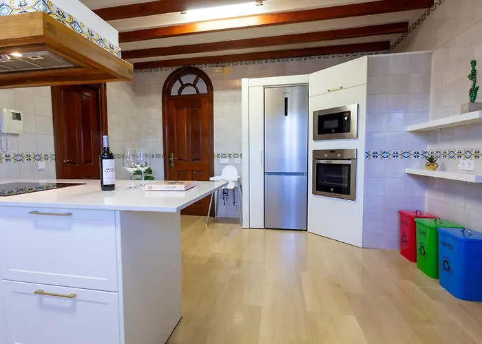 Andalusian Villa On The Sea And The Bay Of Málaga