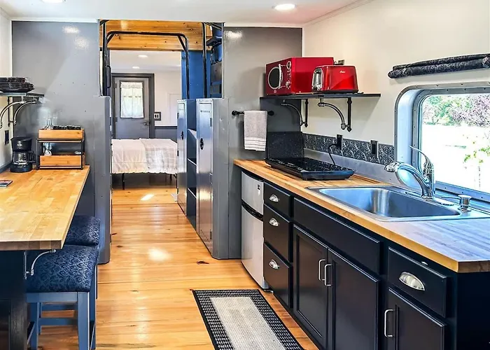Paw Railway Getaway