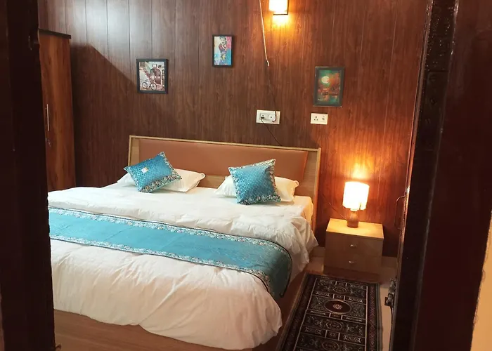 Cozy Nook Stay - Nearest Stay From Ram Mandir 1 Km