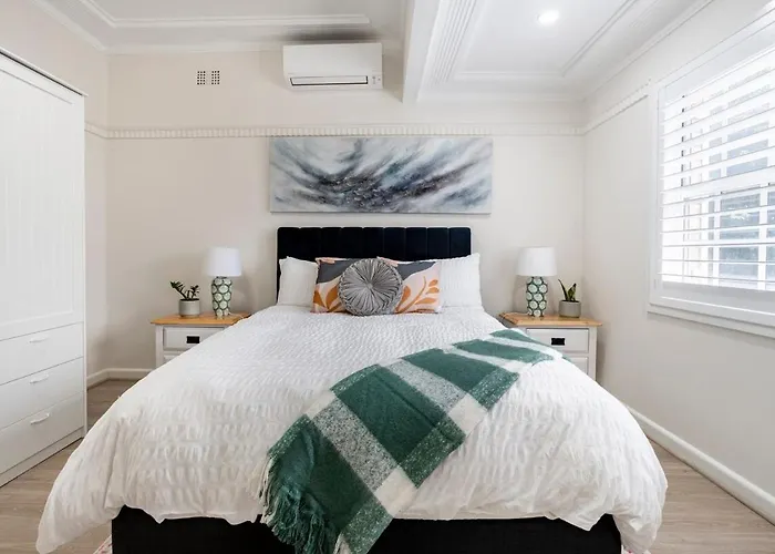 Cozy Heritage Home 10Mins Walk To Wollongong Hospital With Free Parking And Fast Internet