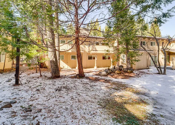 Artist'S Tahoe Retreat: Pool, Art & Ski Access!