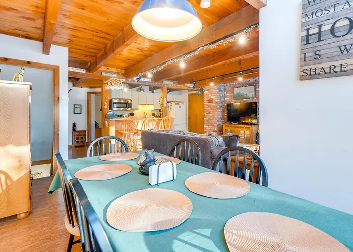 Hike, Ski & Relax: Gem W/ Foosball In North Conway