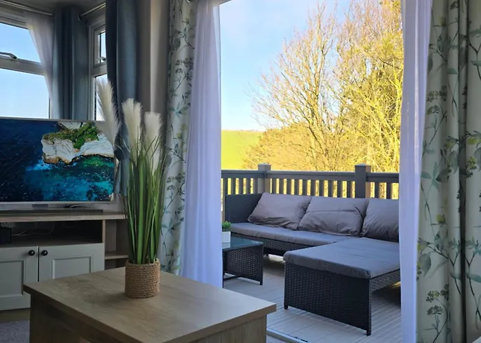 Durdle Door Family Holiday Home