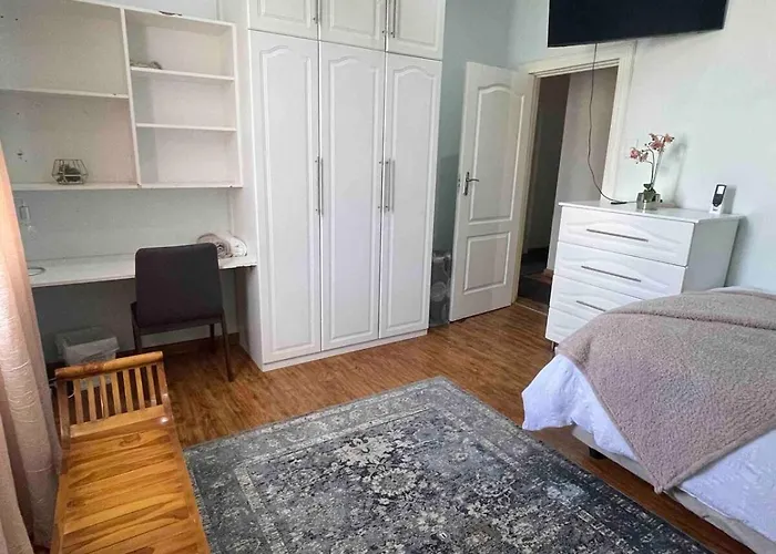 At 25 Cheerful Home Balkfontein