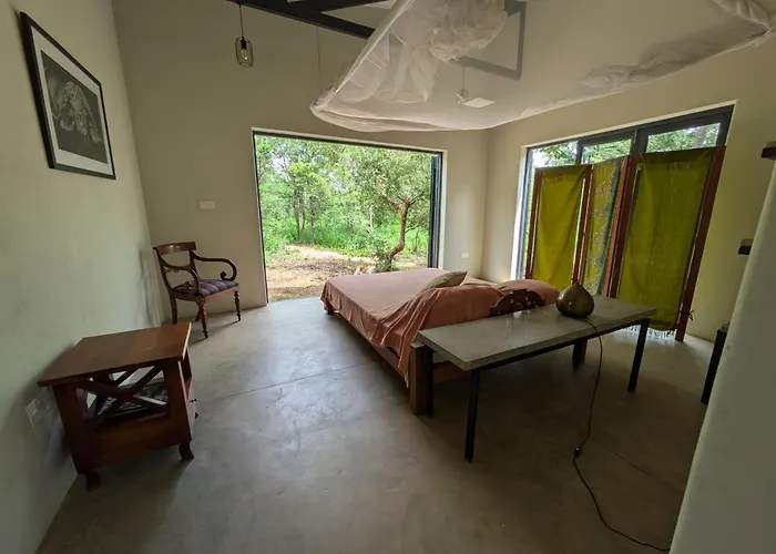 The Honey House Self-Catering And Camping