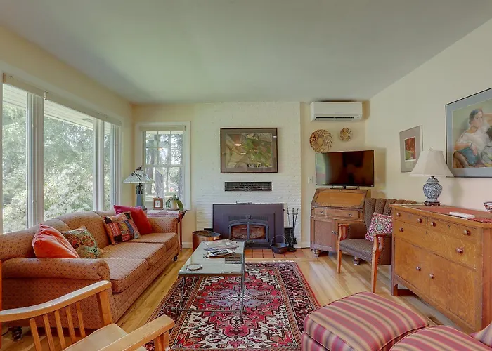Living Color Cottage