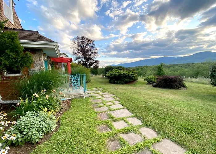 Daydream Mountain Art Chateau